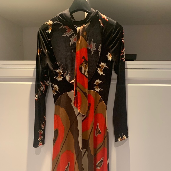 Silk Issa Dress - Picture 2 of 4